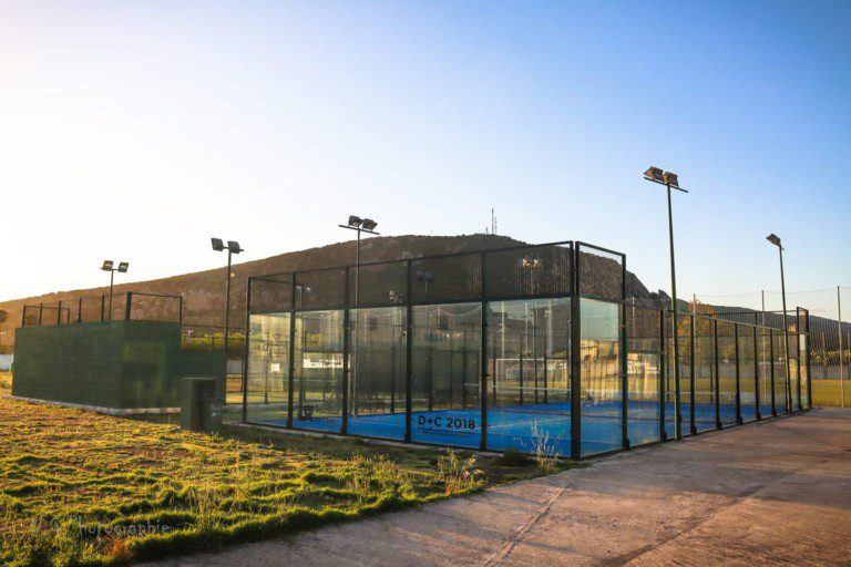 pista de padel zahara de los atunes 768x512