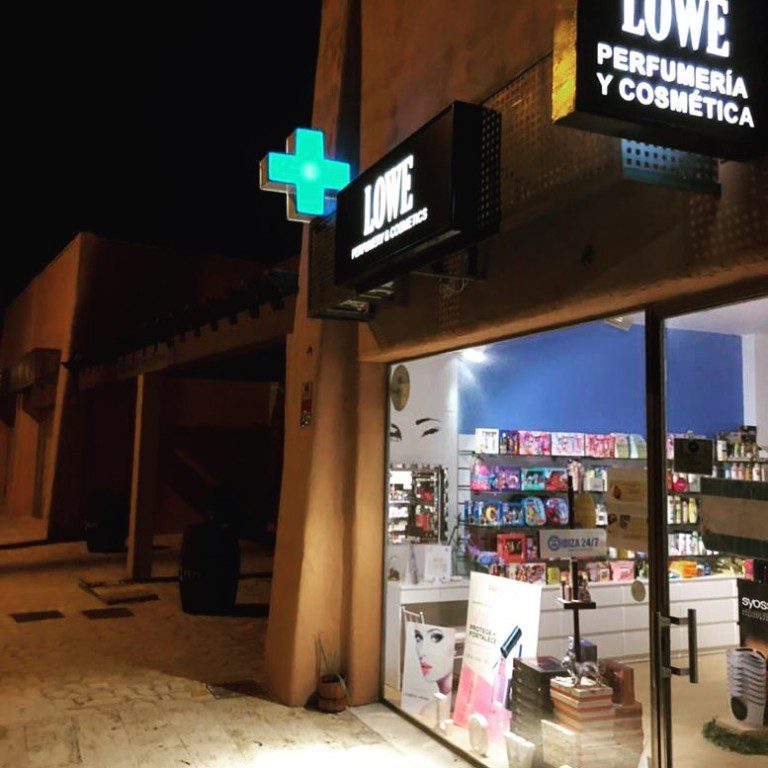 Lowe fachada 768x768