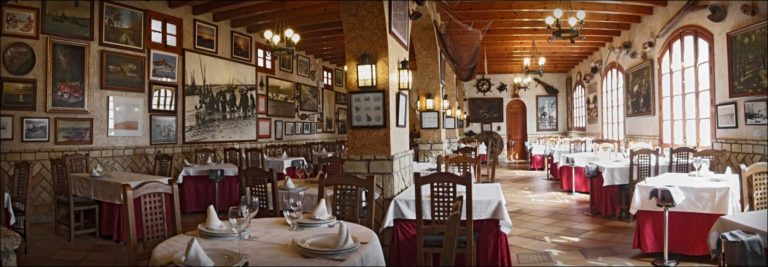 casa bigote comedor 768x267