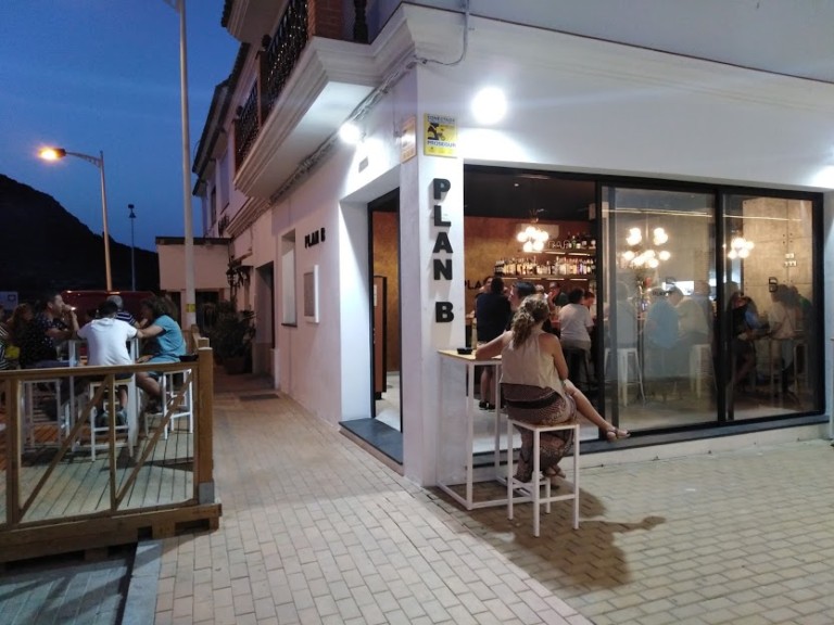 plan b fachada 768x576