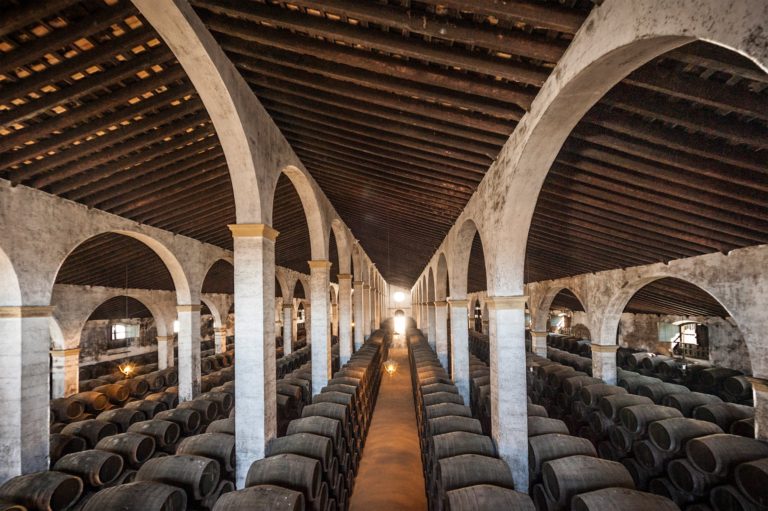 Bodegas Lustau Jerez de la Frontera 768x511
