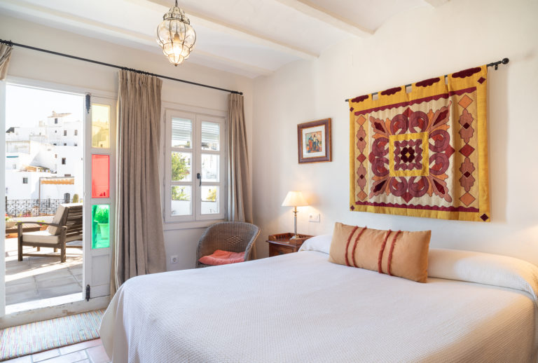 hotel la casa del califa habitacion 768x518