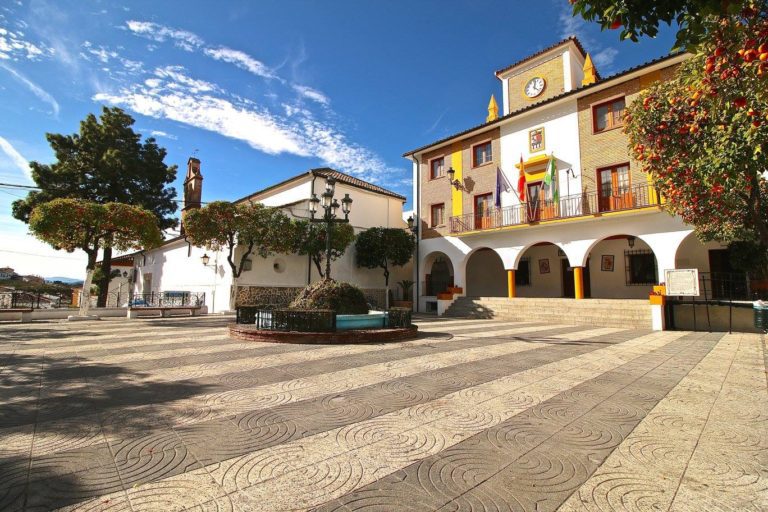 Ayuntamiento de El Bosque 768x512