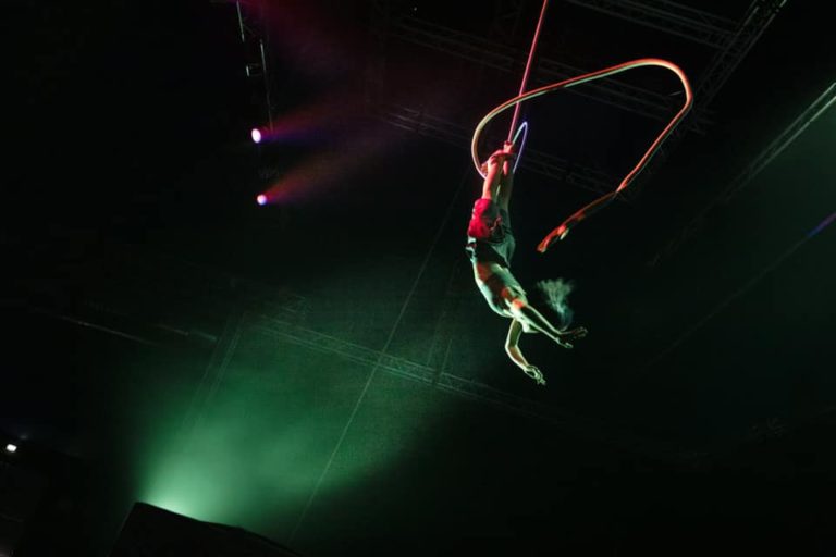 la nave del espacio 768x512