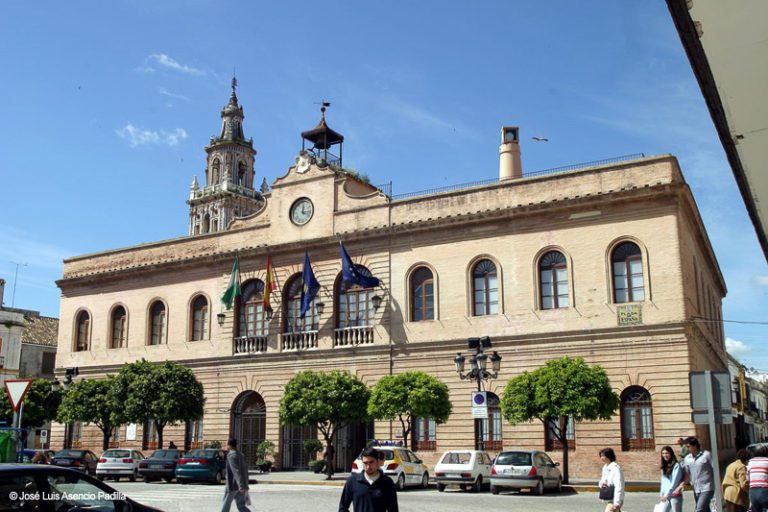 Ayuntamiento de Ecija 768x512