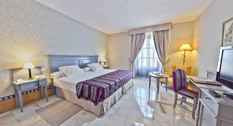 Hotel Alcazar de la Reina Camona Sevilla 2 768x416