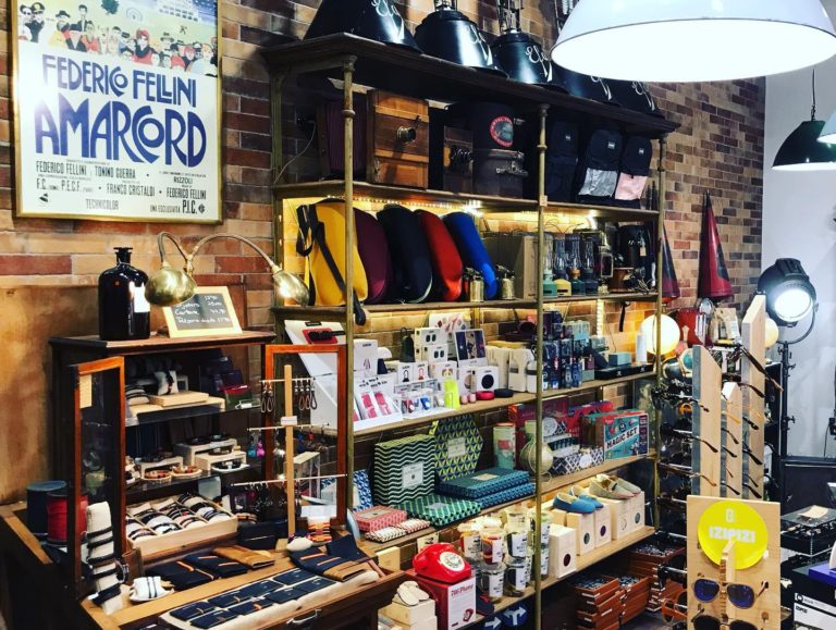 Amarcord Retro Concept Store 6 768x579