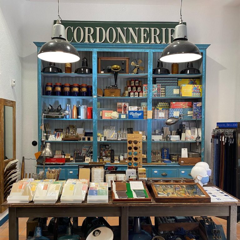 Amarcord Retro Concept Store 8 768x768