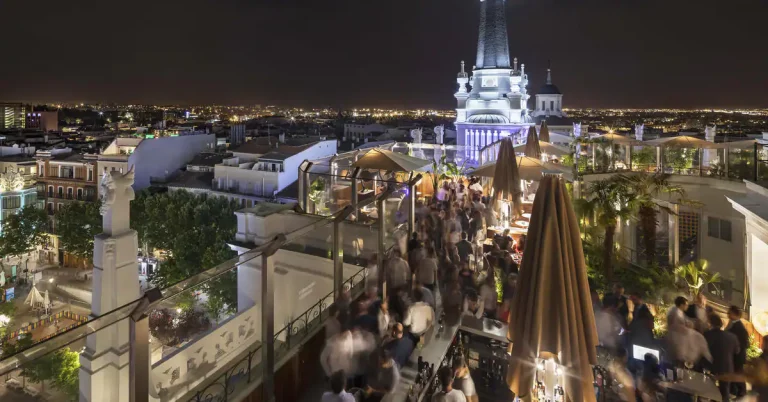 hotel me madrid 2 768x402