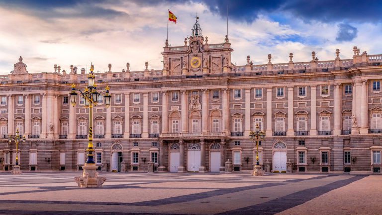 palacio real madrid 768x432