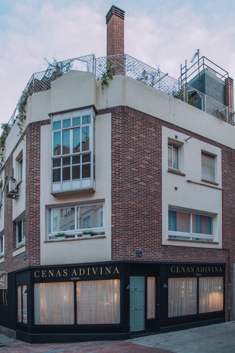Cenas Adivina Home 768x1152