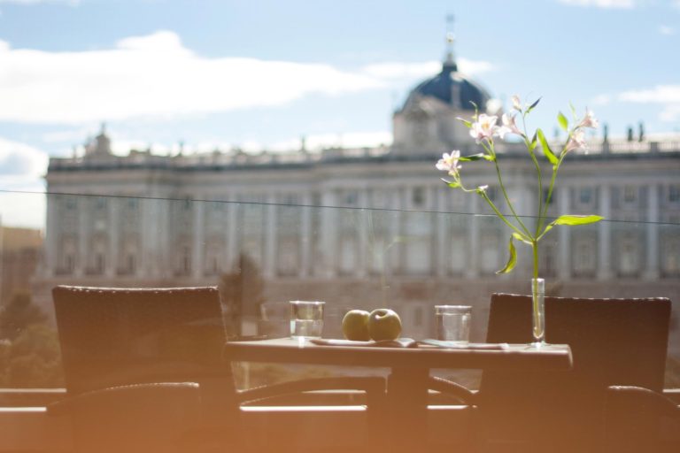 Jardines de Sabatini Apartosuites 3 1 768x512