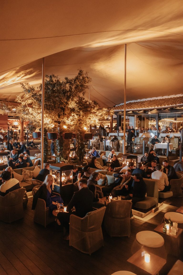 La Plaza Puente Romano 768x1152