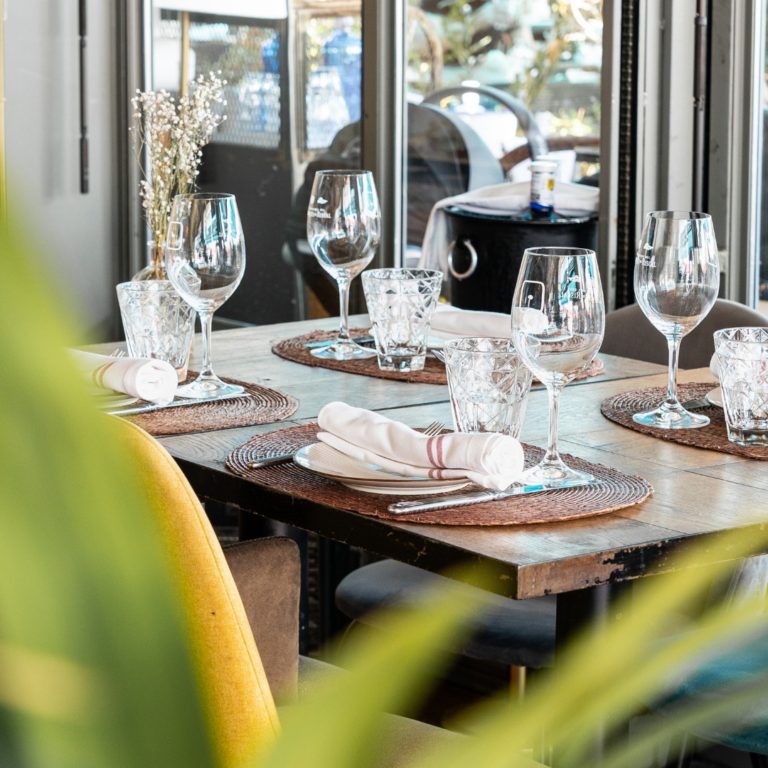 Panorama Oyster Bar 2 768x768