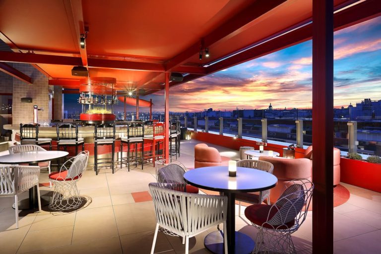 RT60 Rooftop Bar by Hard Rock Hotel Madrid 768x512