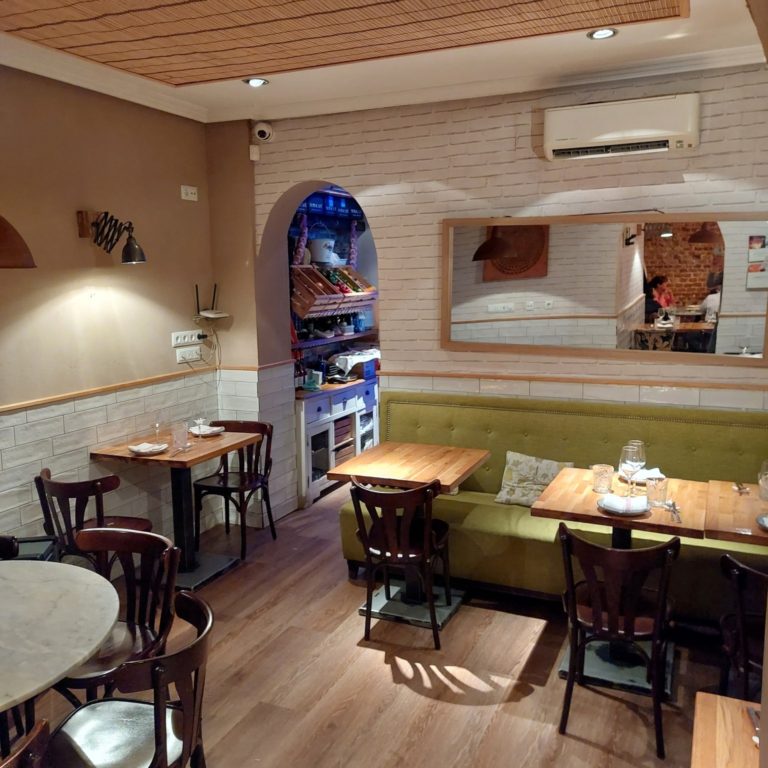 Taberna y Media 3 768x768