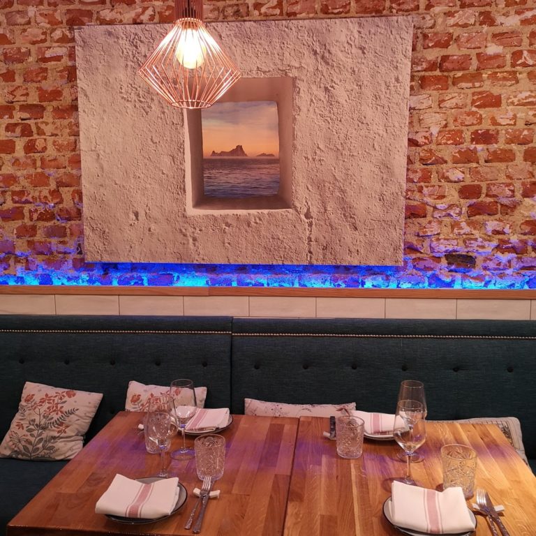 Taberna y Media 4 768x768