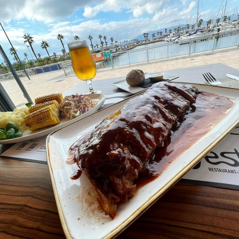 West Restaurante 5 768x768