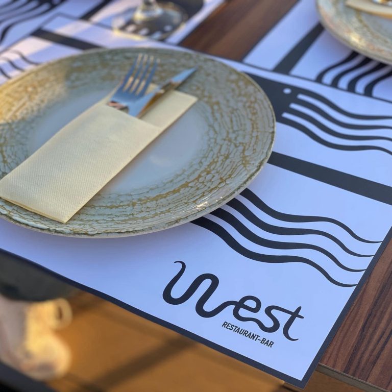 West Restaurante 768x768