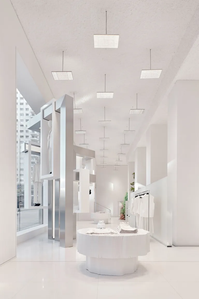 Zara Plaza de Espana Madrid 3