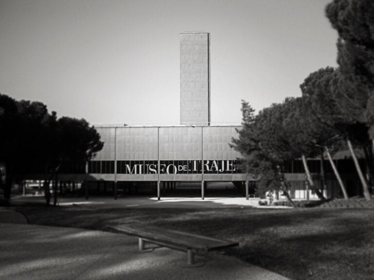 Museo del Traje Madrid 768x576
