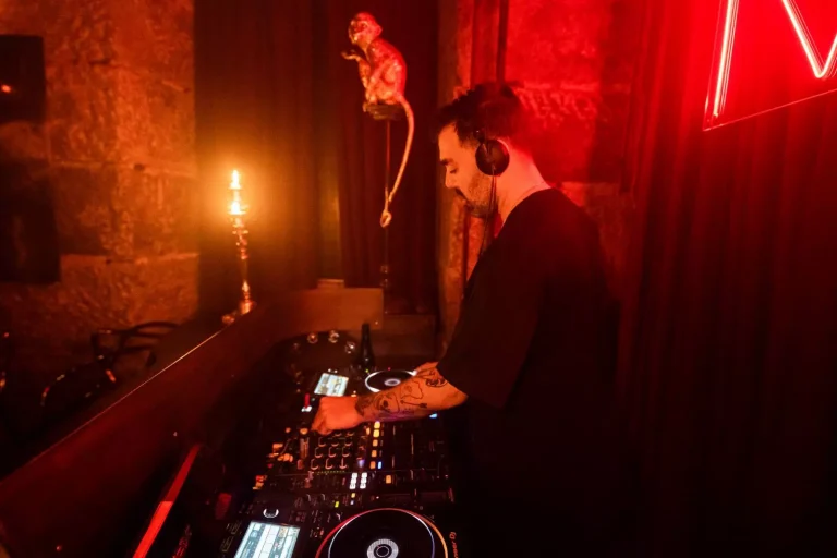 The Kave La Divina Comedia 7 768x512