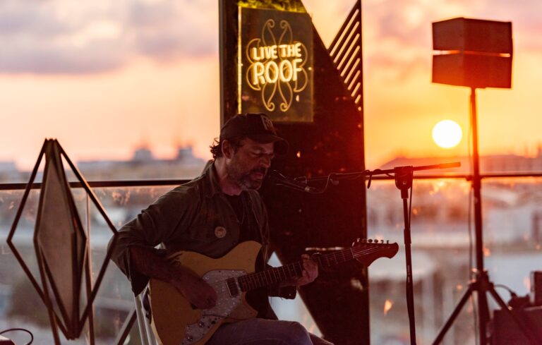 Live the Roof 2 768x489