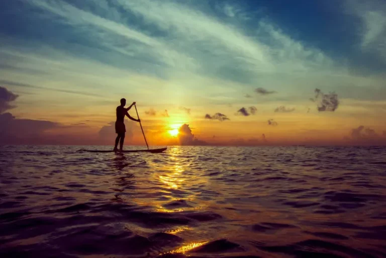 Paddle surf al atardecer en Marbella 2 768x513