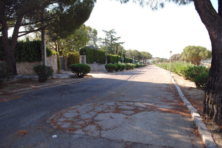 El Ayuntamiento invierte más de 600.000 euros en el asfaltado