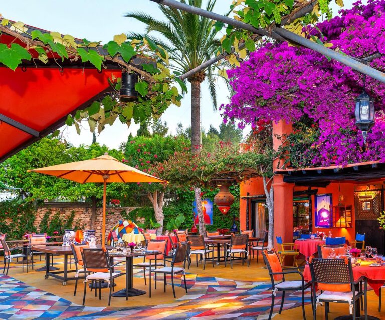 Las dos Lunas Ibiza 2 768x639