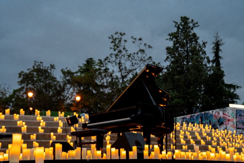 Candlelight Marbella piano