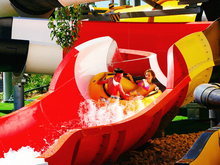 Parque acuatico Warner Beach Madrid Harley Quinn La Huida 768x576