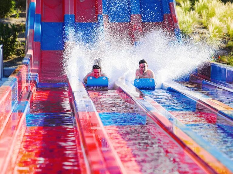 Parque acuatico Warner Beach Madrid Superman El Vuelo 768x576