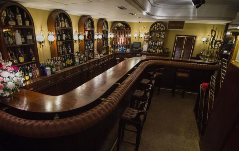 Toni2 Piano Bar 768x486