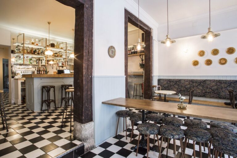 Josefita Bar 2 768x512