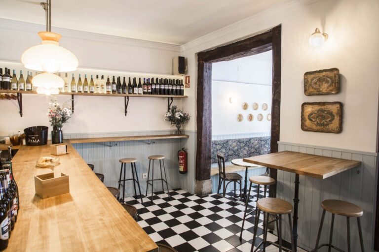 Josefita Bar 3 768x512