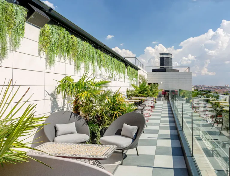 Radisson RED Madrid 8 768x586