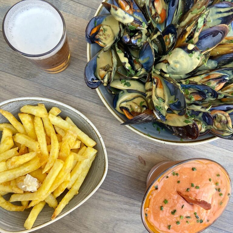 Juana La Loca 7 768x768