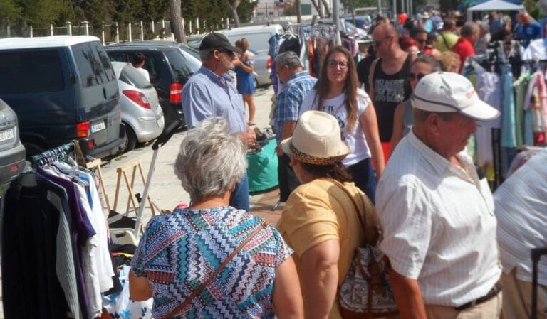 Mercadillo Solidario de Segunda Mano 768x449