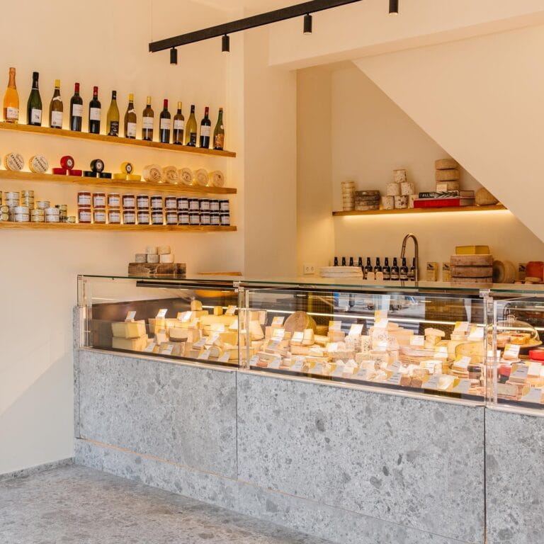 Brie Alto 768x768