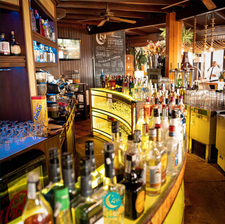 Lua Mojacar 7 768x767