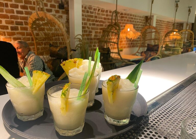 Mojito´s Cocktail Bar 768x545