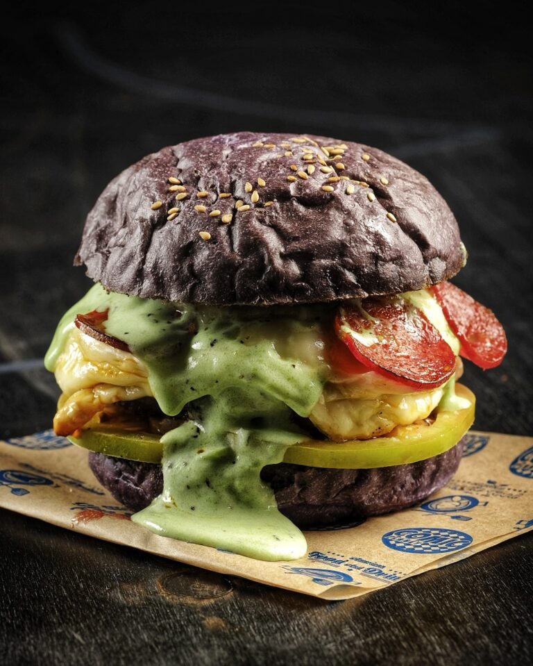 Comic Planet 17 768x959