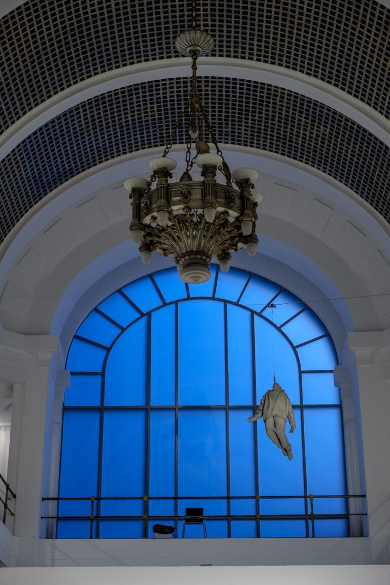 Exposicion Juan Munoz. Todo lo que veo me sobrevivira en Sala Alcala 31 Madrid 768x1152