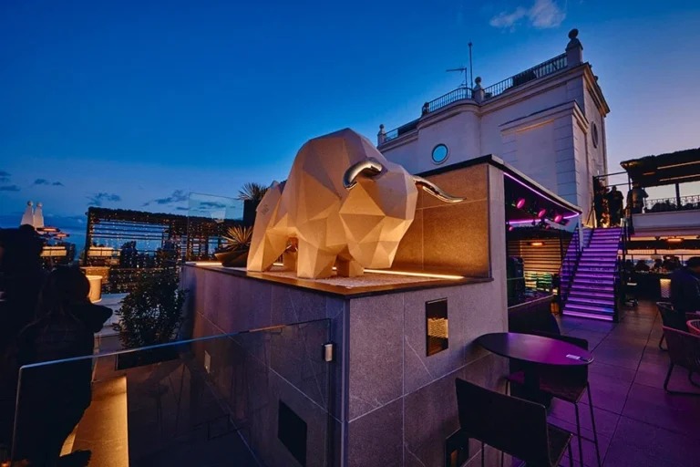 360 Riu Rooftop Bar 2 768x512