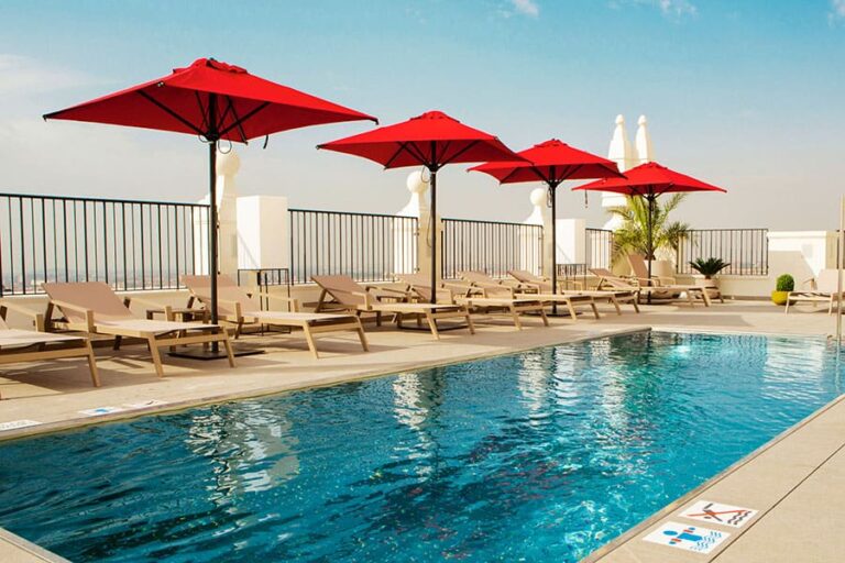 360 Riu Rooftop Bar 9 768x512