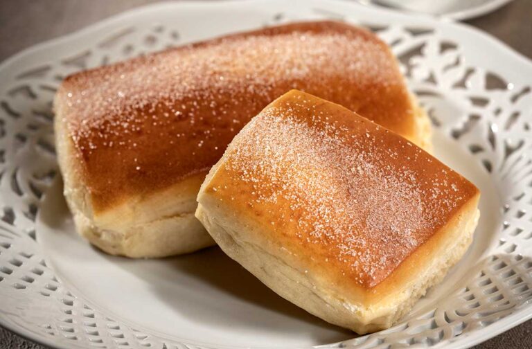 Zuricalday Las Arenas Bollo de Mantequilla 768x504