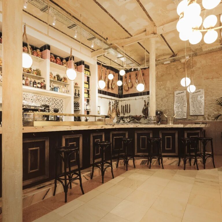 El Favorito Sevilla 13 768x768