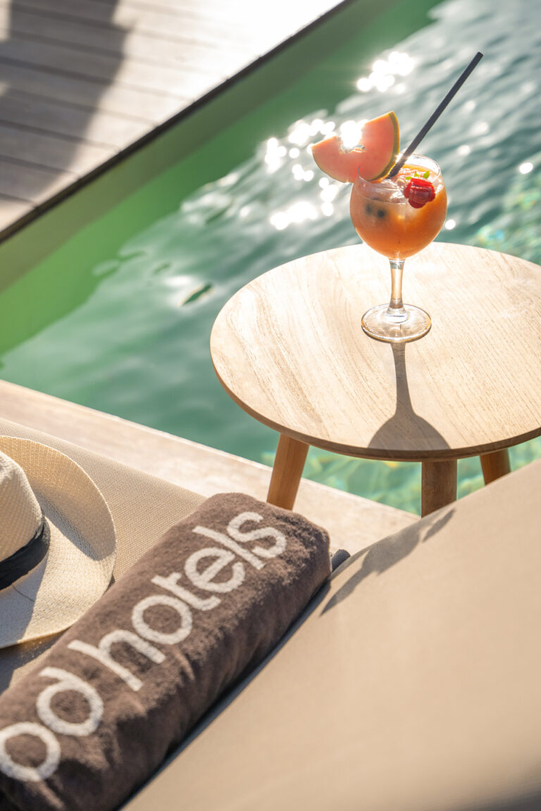 Ocean Drive Sky Bar 2 768x1151