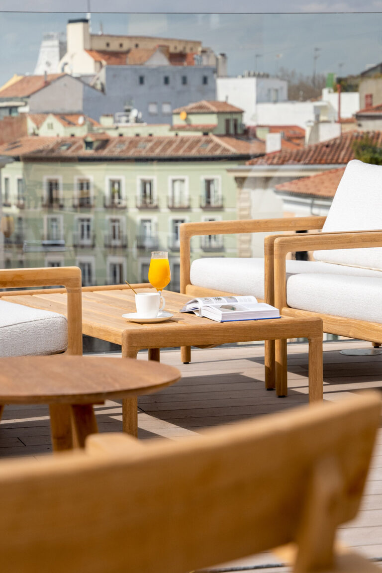 Ocean Drive Sky Bar 3 768x1152